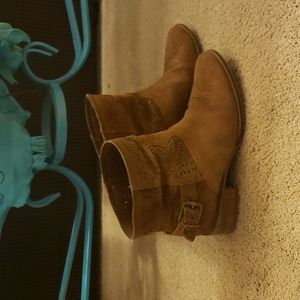 Brown suede Naughty Monkey ankle boots sz 9